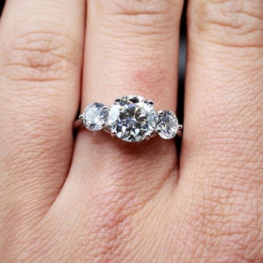 Round 2 CT Moissanite Cubic Zirconia Three-Stone Engagement Ring 925 Silver 6